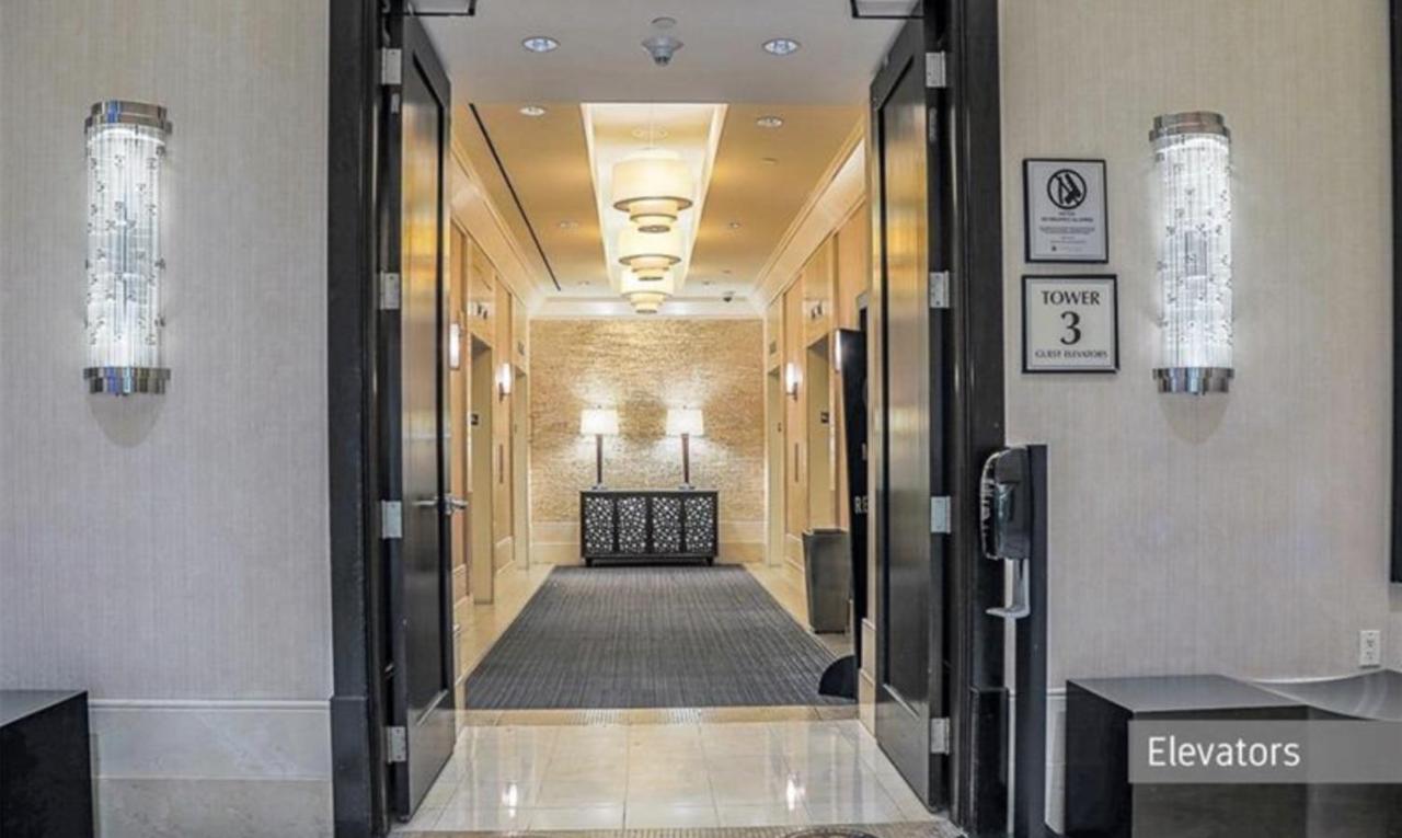 Balcony Full Strip View Suite Mgm Signature Free Valet Las Vegas Bagian luar foto