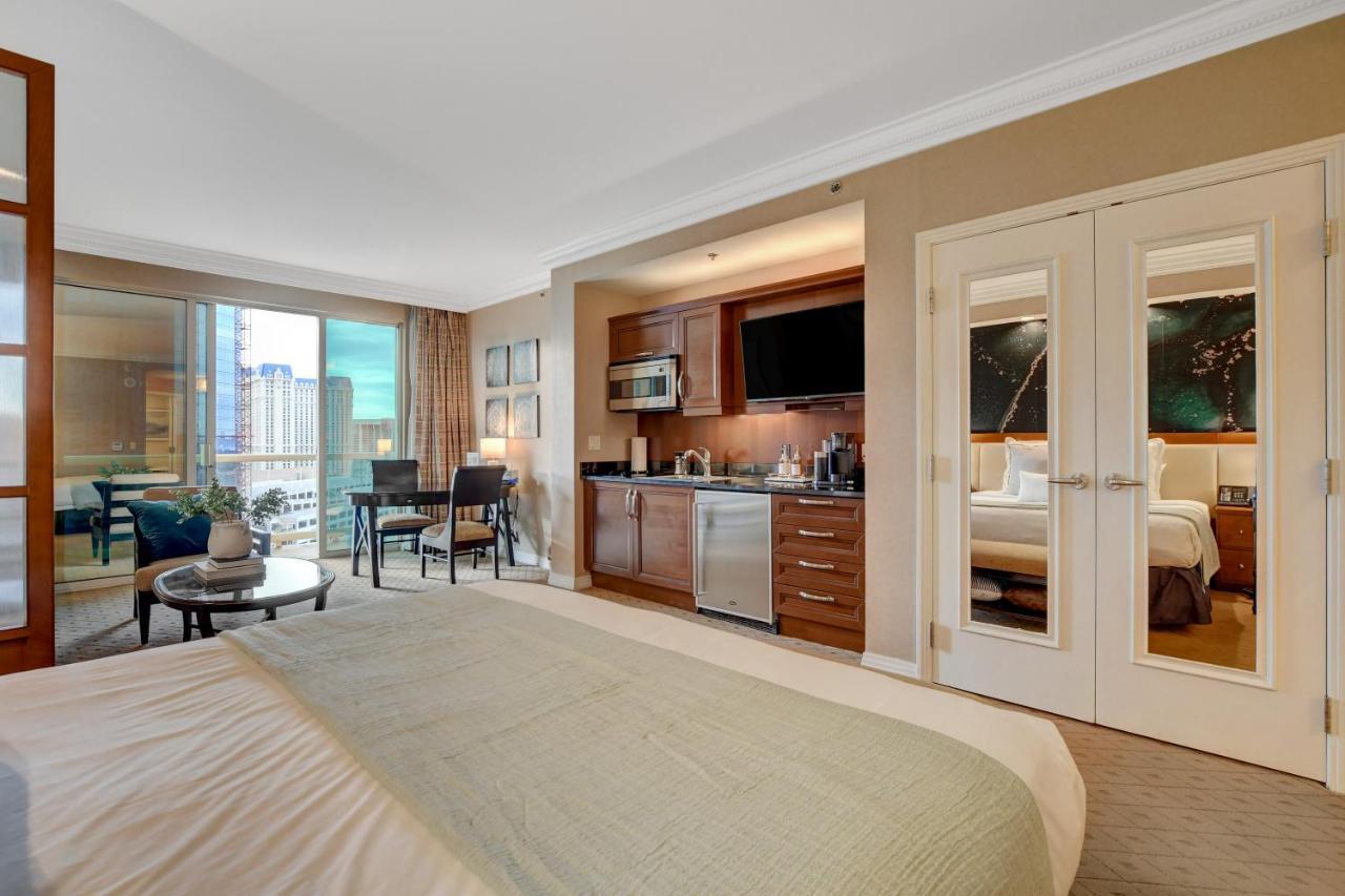 Balcony Full Strip View Suite Mgm Signature Free Valet Las Vegas Bagian luar foto