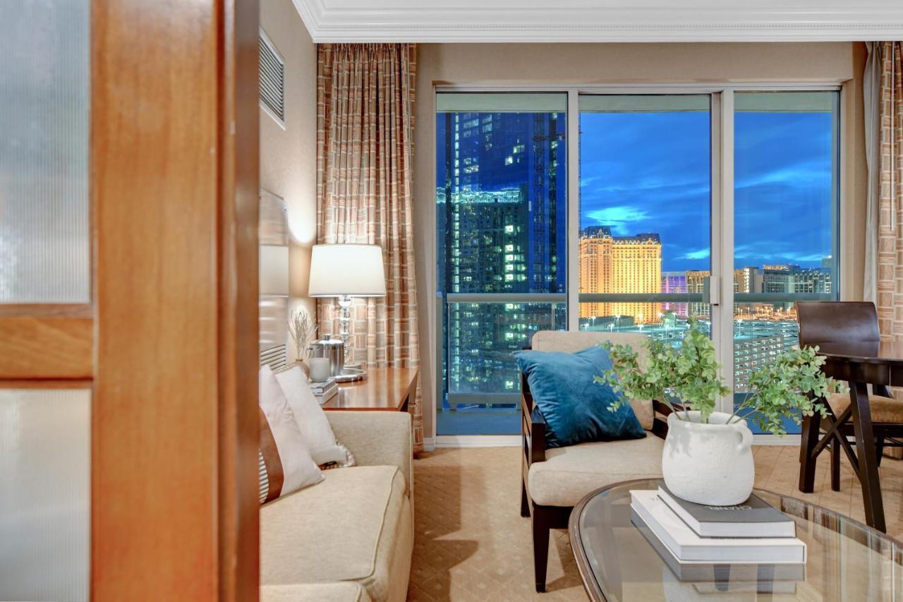 Balcony Full Strip View Suite Mgm Signature Free Valet Las Vegas Bagian luar foto