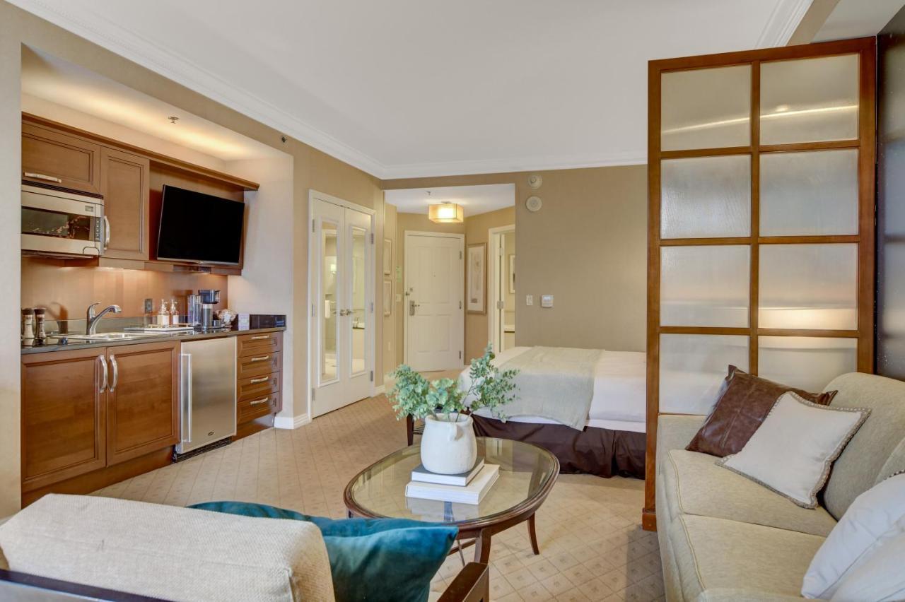Balcony Full Strip View Suite Mgm Signature Free Valet Las Vegas Bagian luar foto