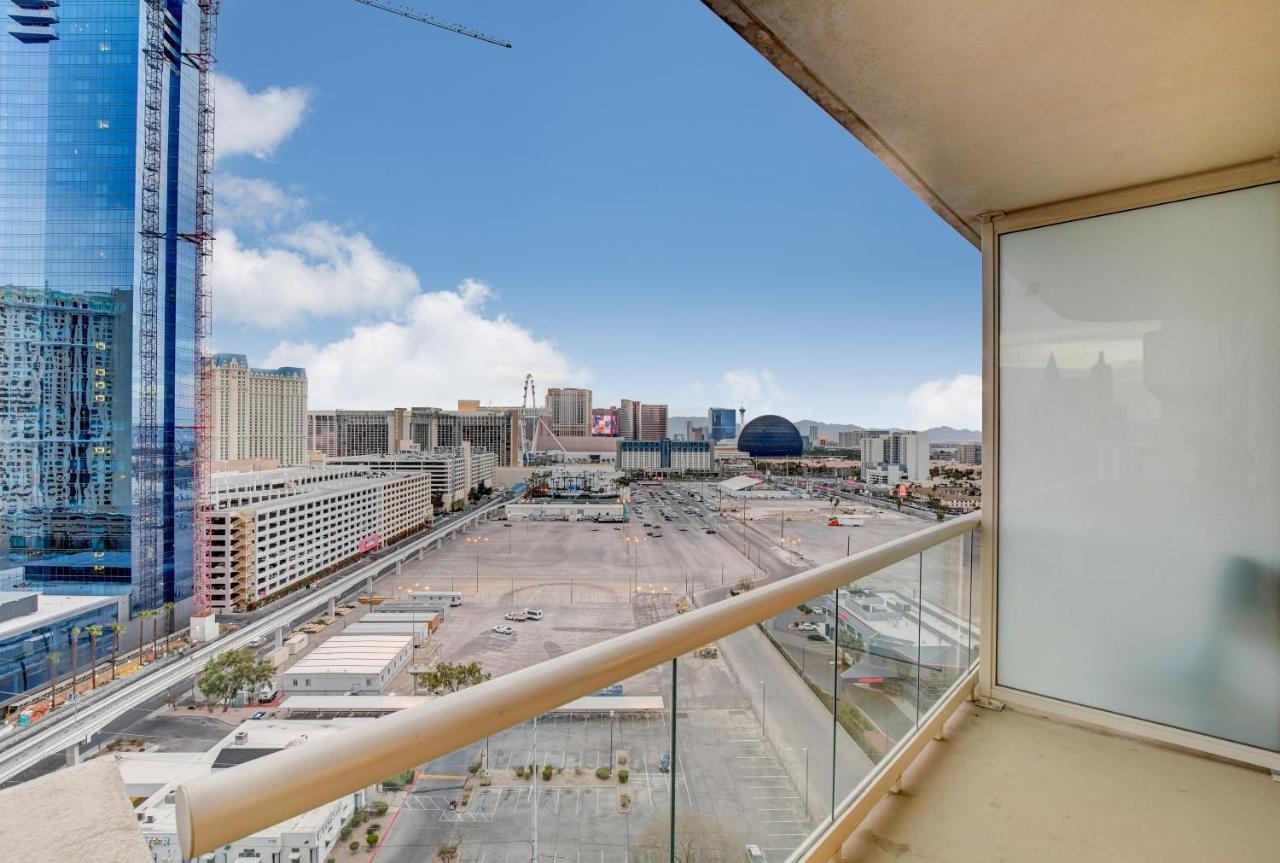 Balcony Full Strip View Suite Mgm Signature Free Valet Las Vegas Bagian luar foto