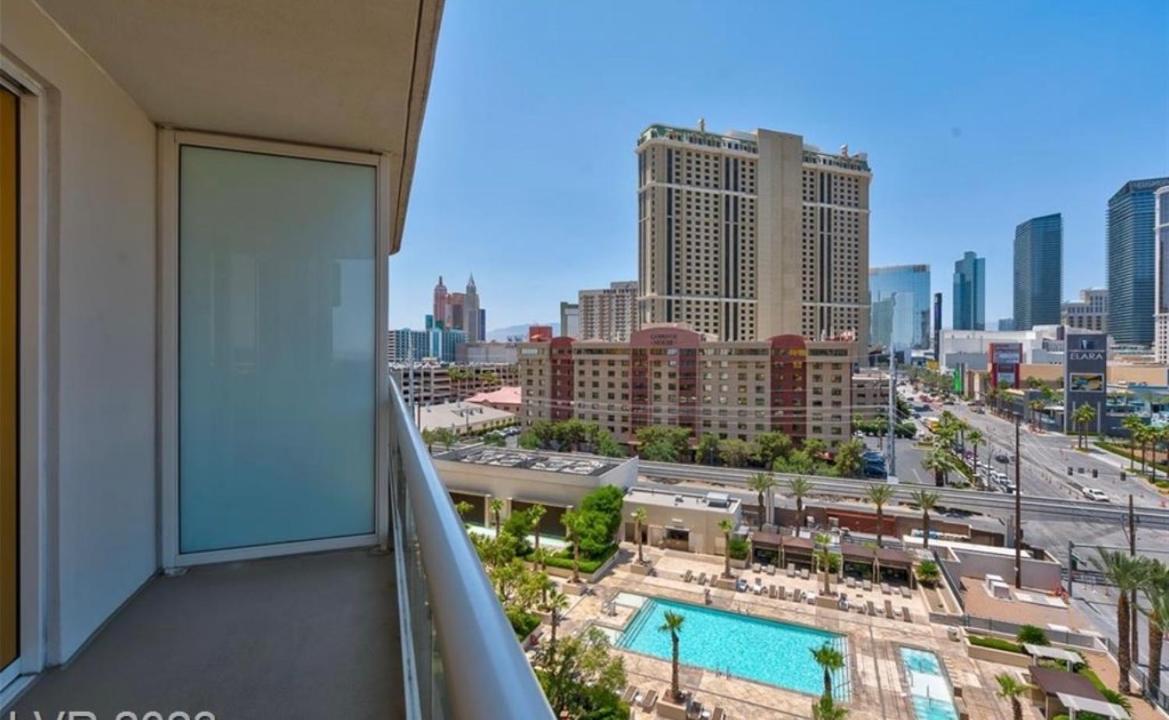 Balcony Full Strip View Suite Mgm Signature Free Valet Las Vegas Bagian luar foto